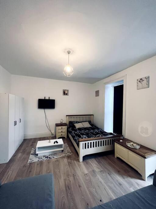 One Bedroom Close To Hyde Park #01 London Exterior foto