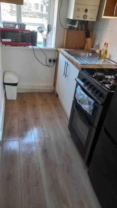 One Bedroom Close To Hyde Park #01 London Exterior foto